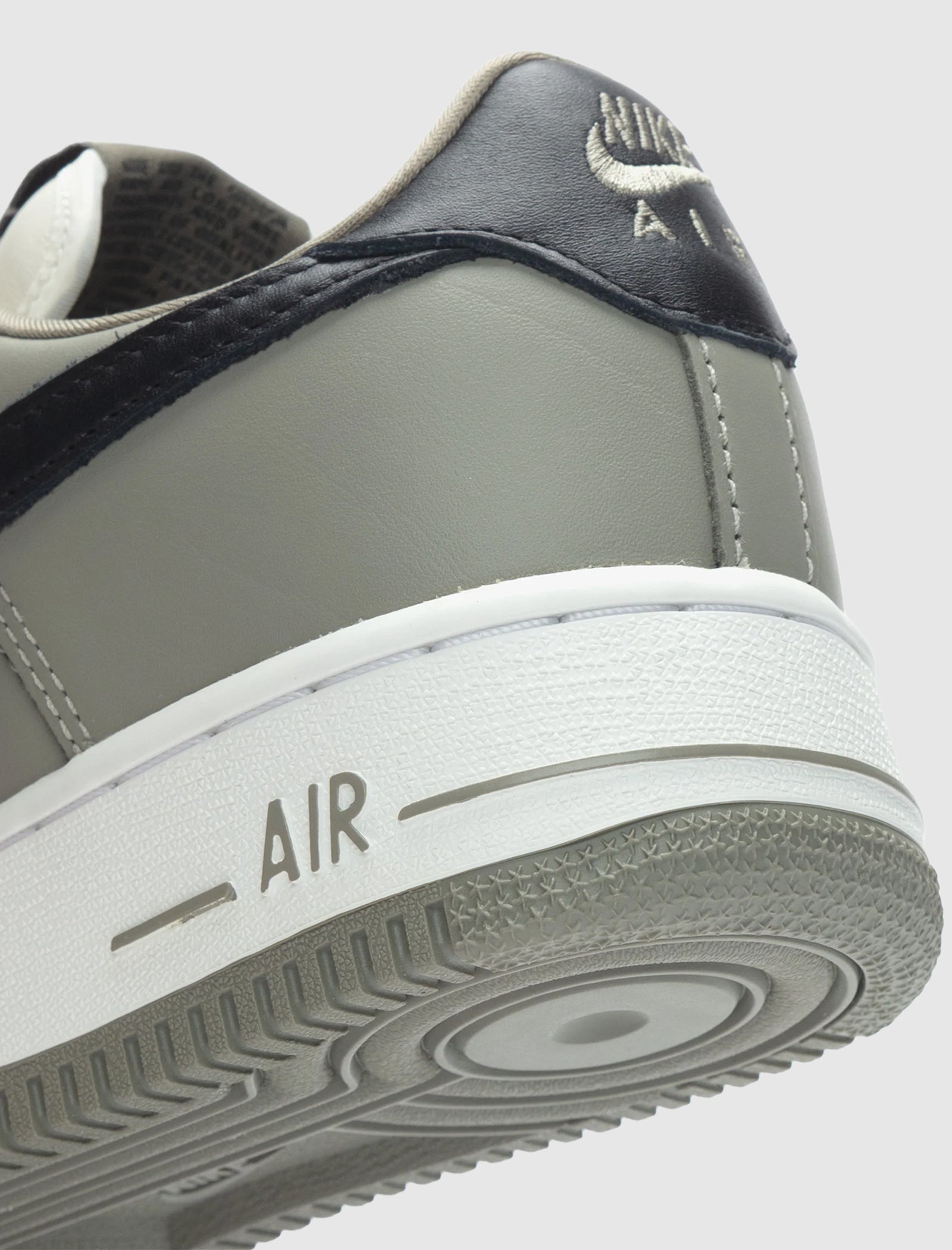 NIKE AIR FORCE 1 "ARMY" - Image 3