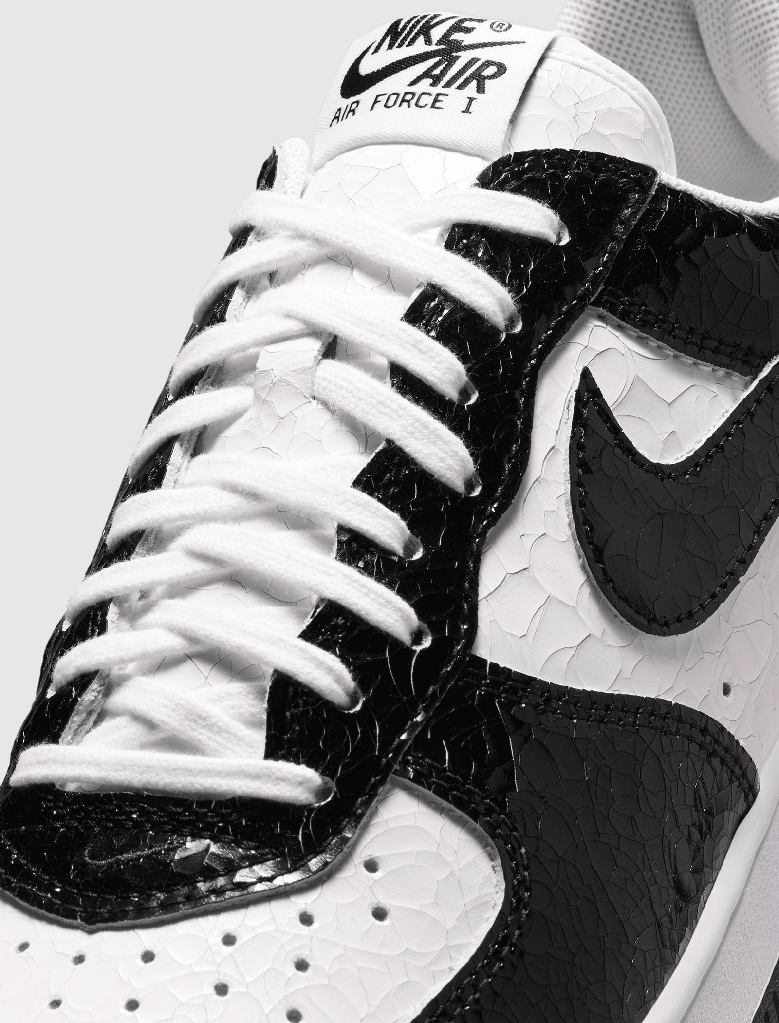 NIKE AIR FORCE 1 "CRACKED LEATHER" - Image 2