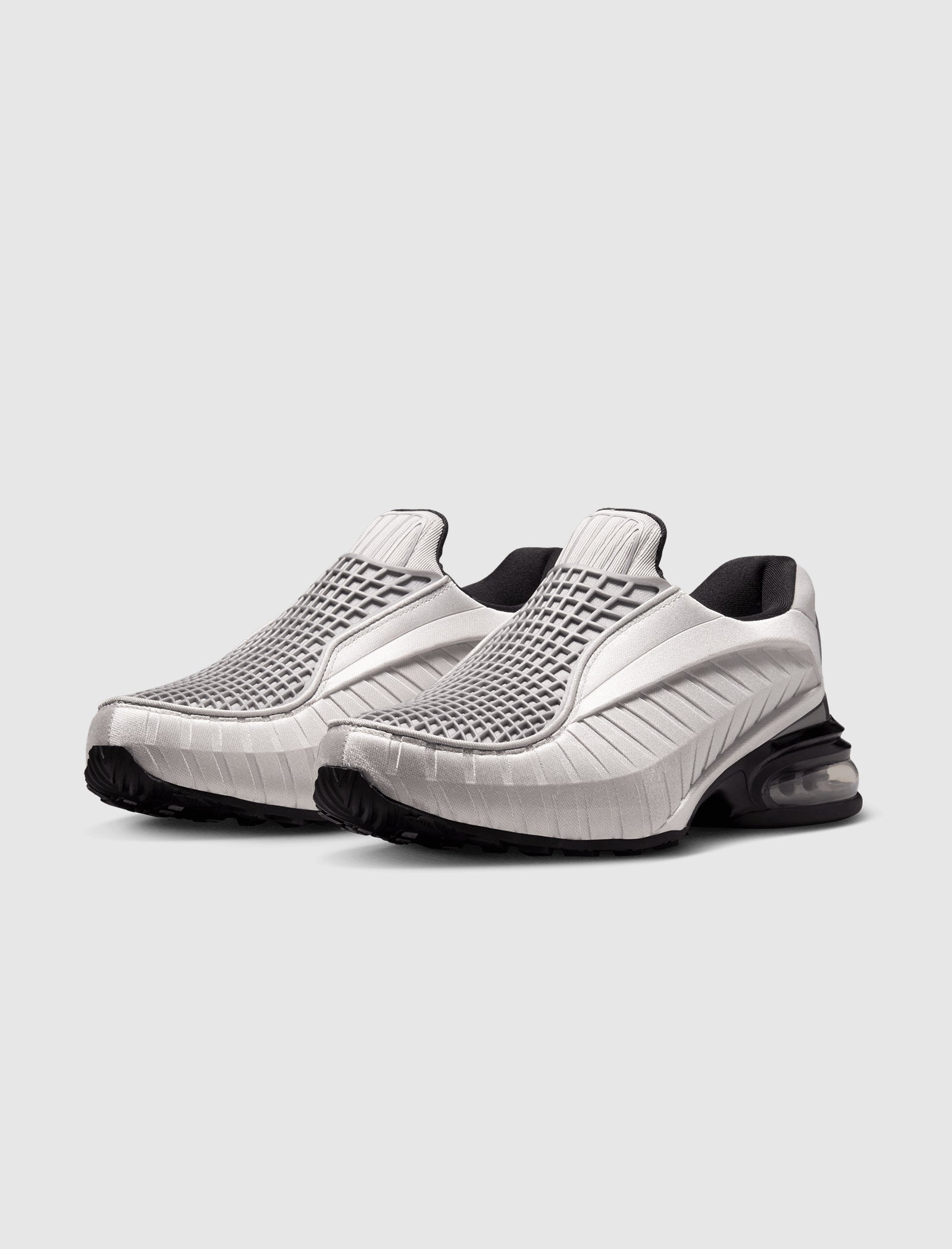 WOMEN'S NIKE AIR MAX DOLCE - Image 4