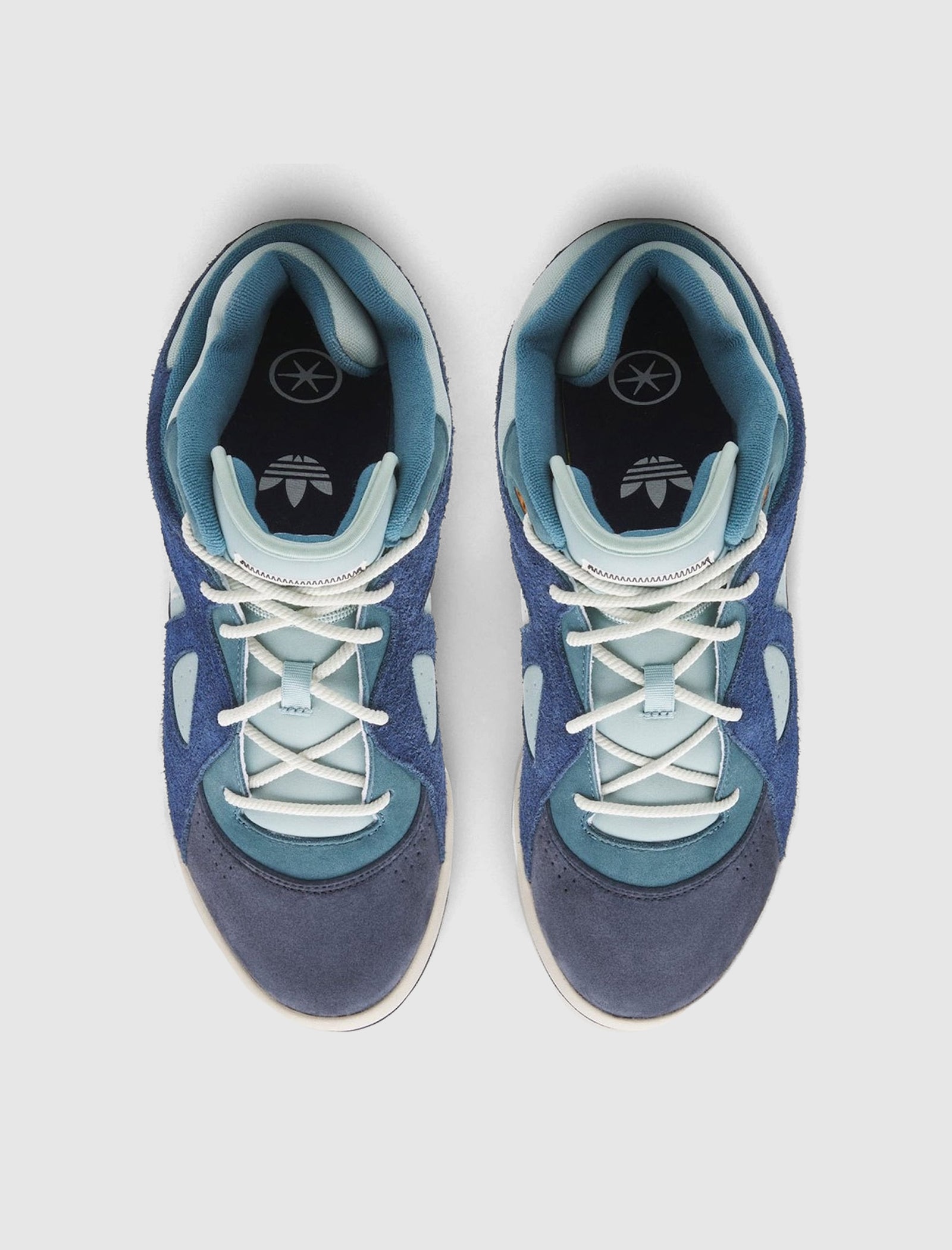 ADIDAS X BAD BUNNY BADBO 1.0 - Image 4