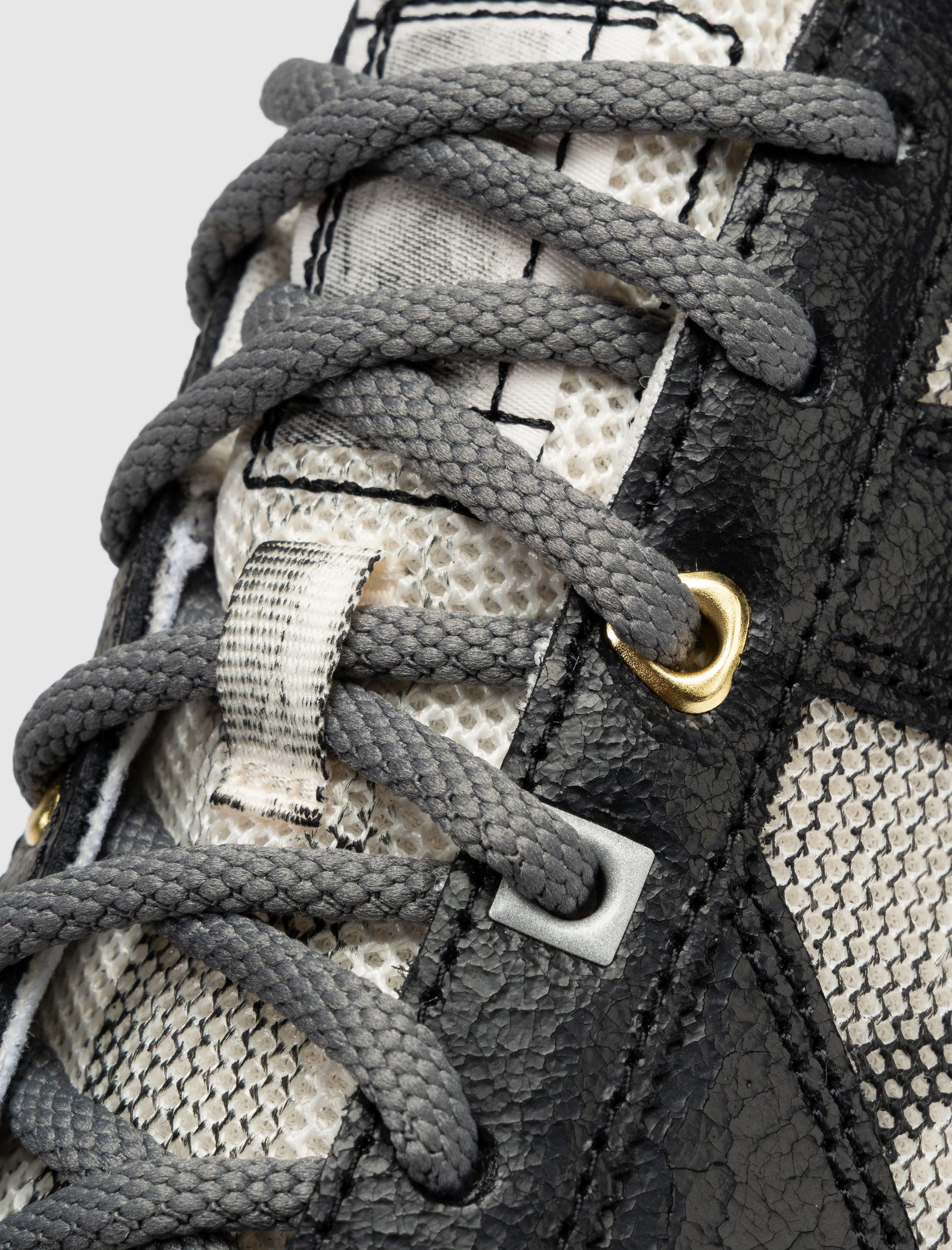 ADIDAS DND BW RUN - Image 8