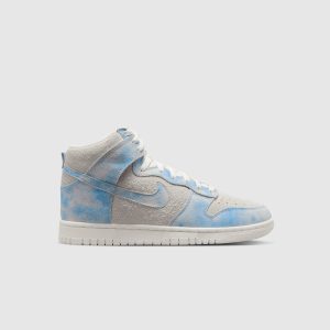 WOMEN'S NIKE DUNK HIGH SE "CLOUDS"