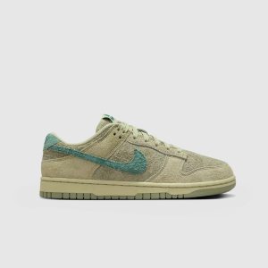 WOMEN'S DUNK LOW "OLIVE AURA/ BICOASTAL / OIL GREEN"