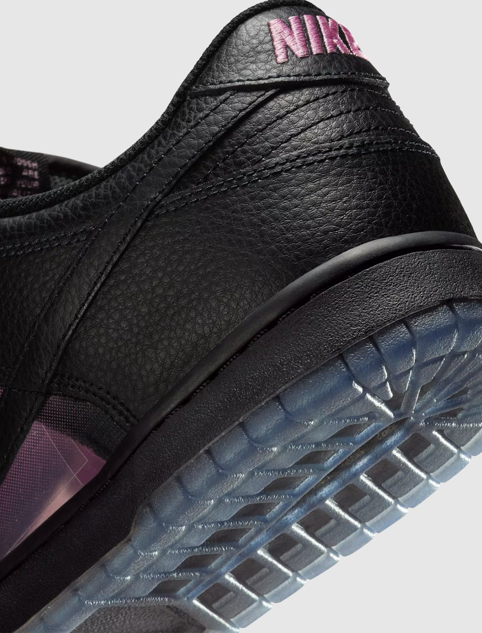 DUNK LOW RETRO PRM "PINK RISE/ BLACK" - Image 3