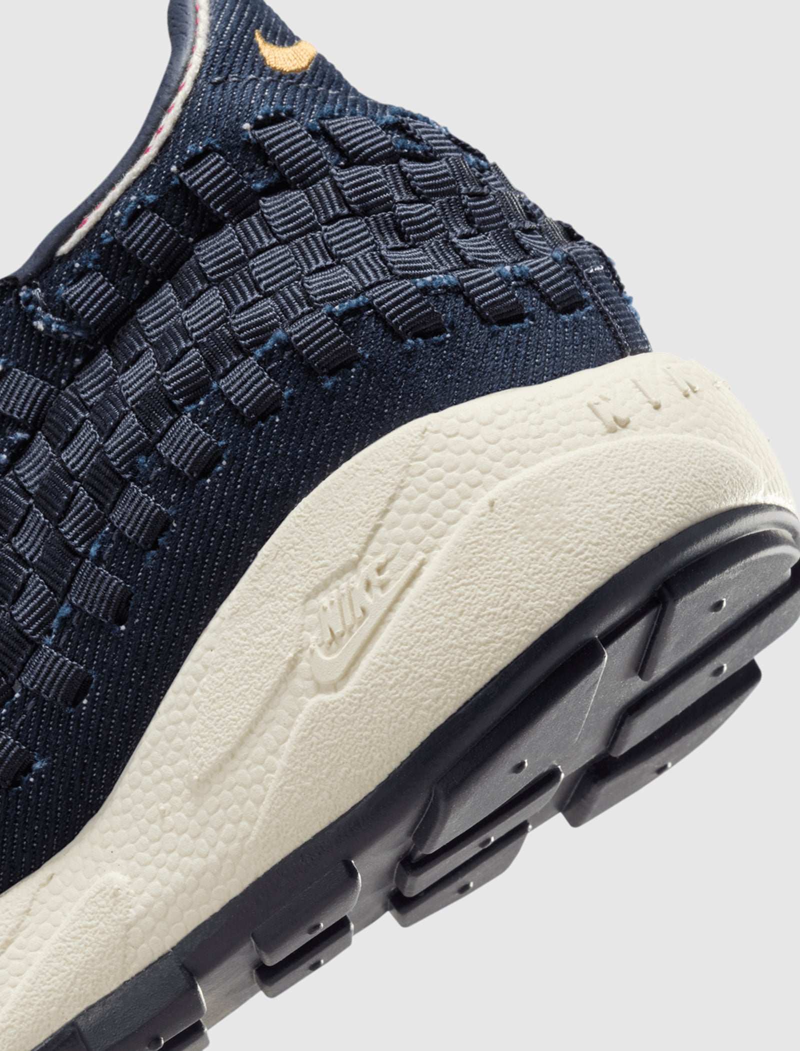 WOMEN'S AIR FOOTSCAPE WOVEN "DENIM" - Image 3