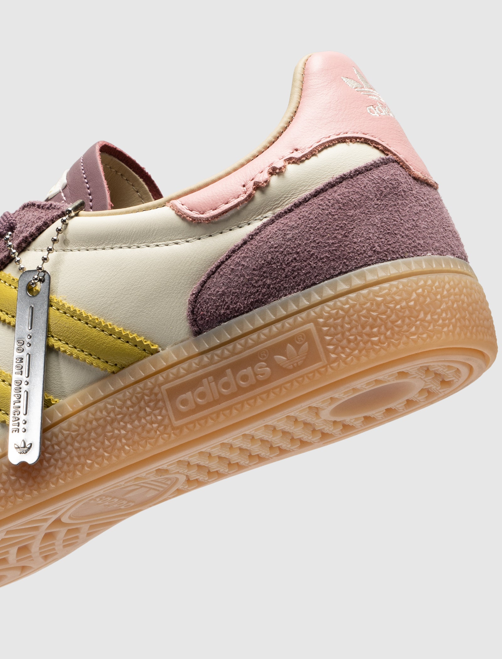 DO NOT DUPLICATE HANDBALL "YELLOW/PURPLE" - Image 4