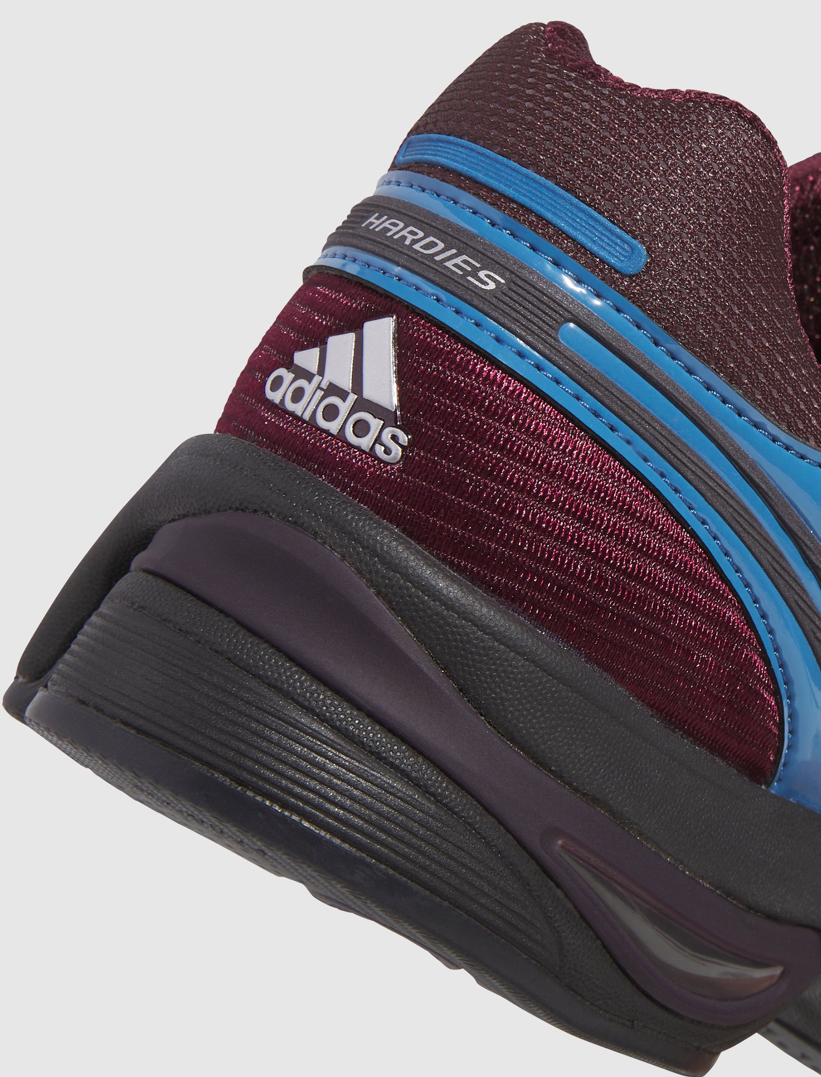 HARDIES X ADIDAS ADISTAR CONTROL 5 - Image 3