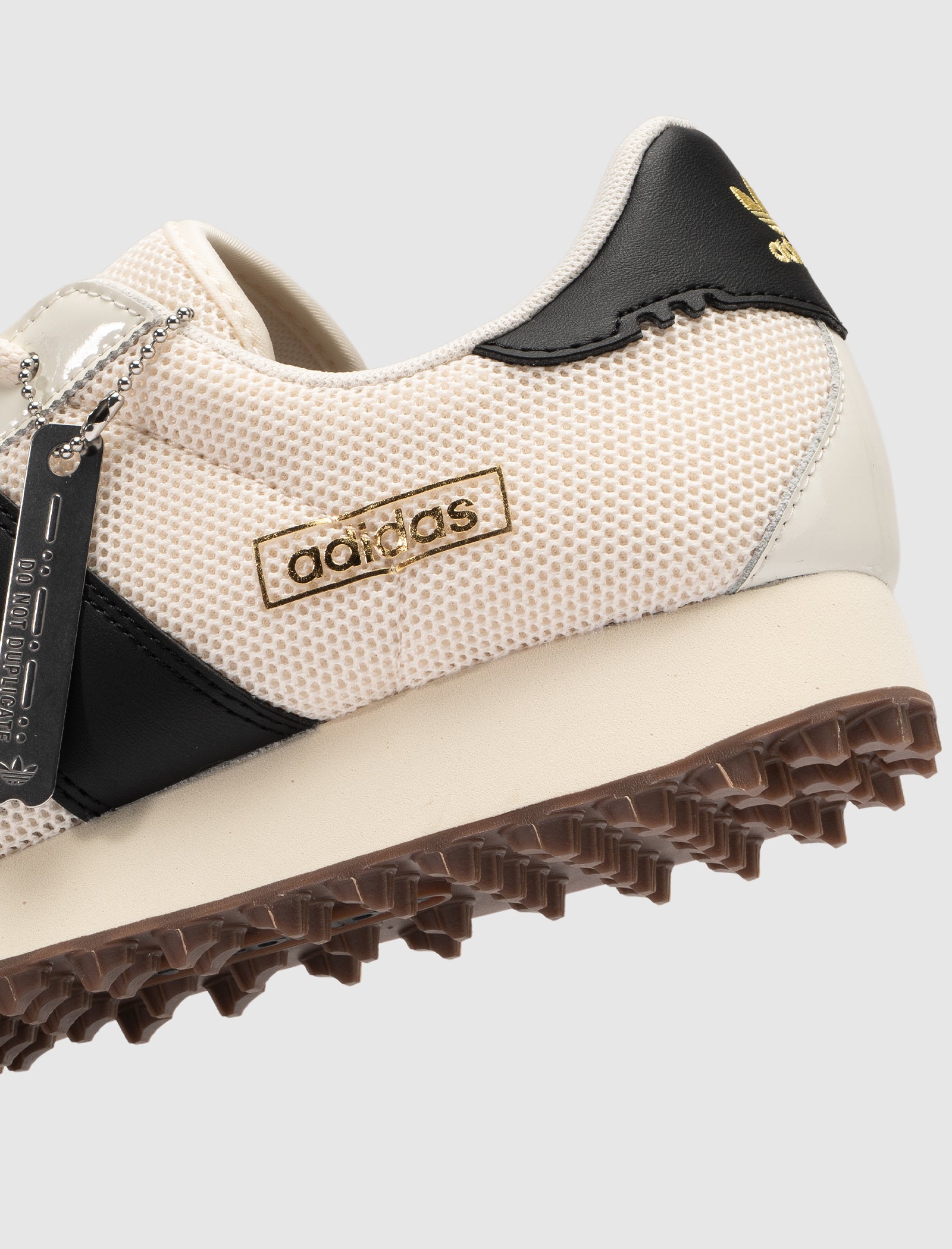 ADIDAS DO NOT DUPLICATE BW RUN - Image 3