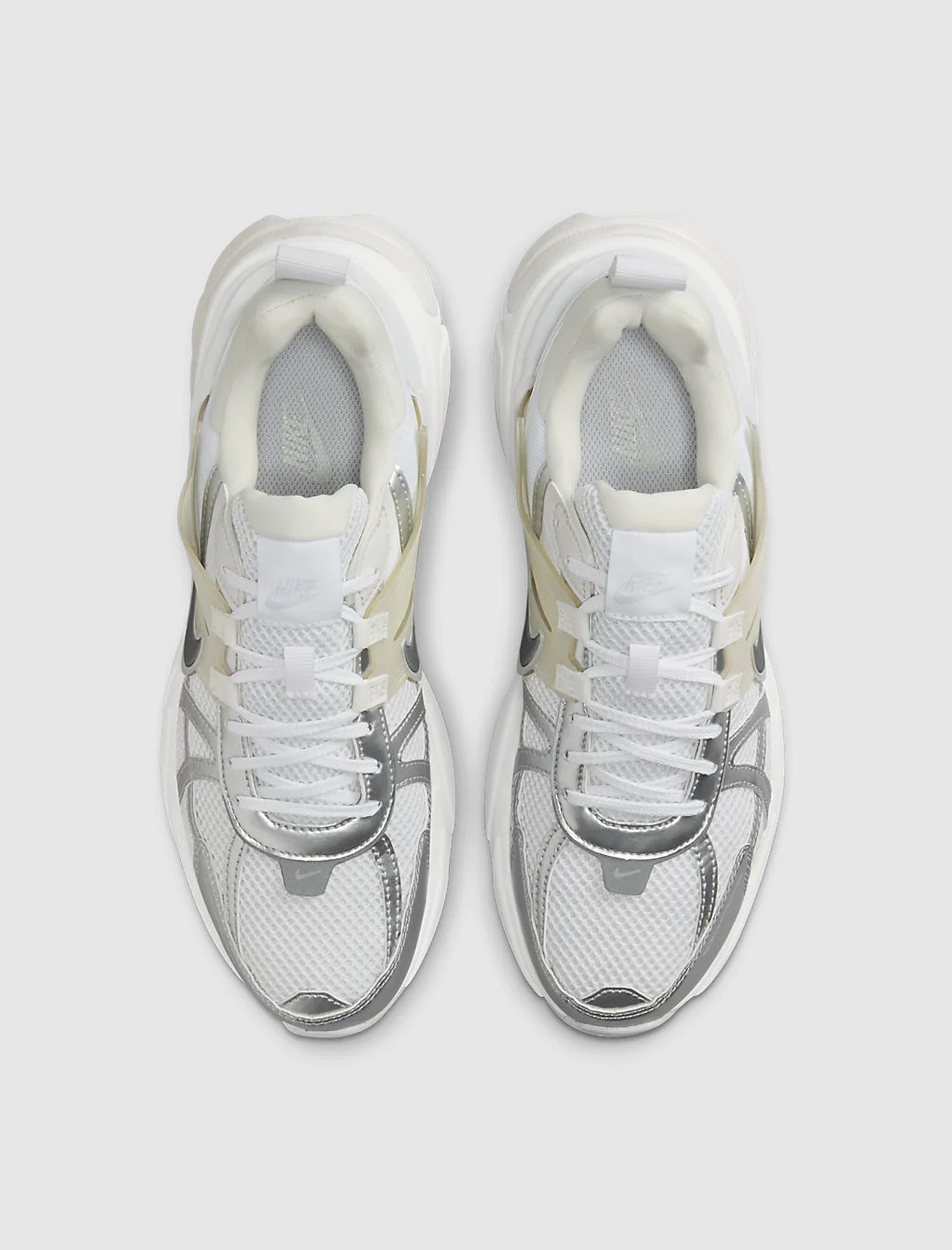 WOMEN'S V2K RUN "WHITE/METALLIC SILVER" - Image 5
